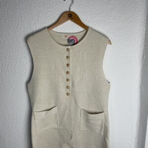 CHALECO BEIG DETALLE BOTONES