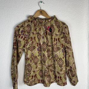 CAMISA ESTAMPADA VERDE CUELLO SUBIDO