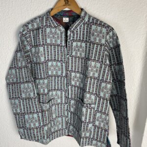 CHAQUETA ESTAMPADA TONOS CELESTE REVERSIBLE