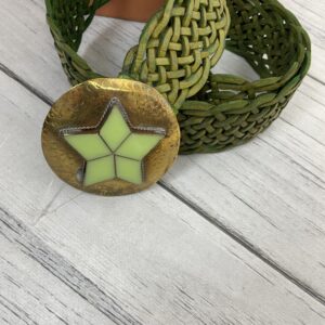 CINTURON PIEL ESTRELLA VERDE