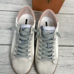 ZAPATILLAS BLANCAS DETALLES ROSA Y GRIS