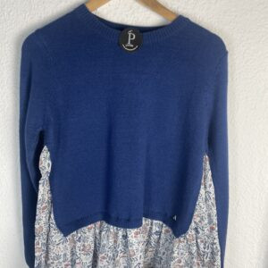 JERSEYRS AZULON DETALLES FLORECILLAS