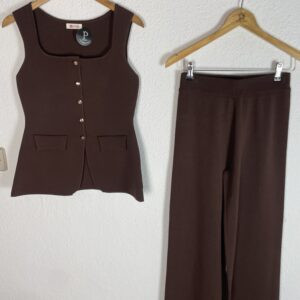 CONJUNTO HILO MARRON CHALECO Y PANTALON