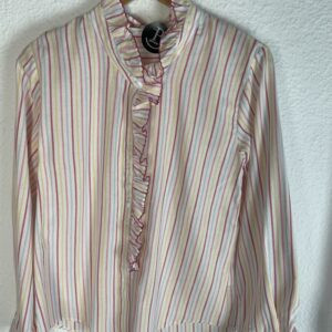 CAMISA RAYAS COLORES DETALLE VOLANTE