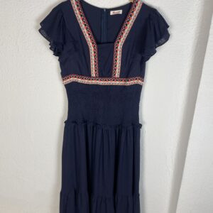 VESTIDO MARINO CON DETALLES NARANJAS FAJÍN NIDO DE ABEJ