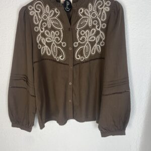 CAMISA MARRON BORDADA
