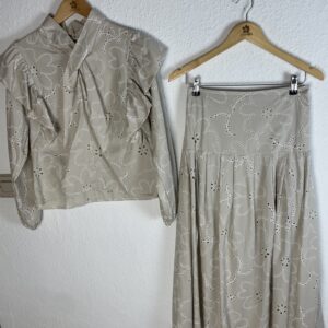 CONJUNTO BROCADO BEIG