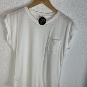 CAMISETA TACHUELAS BLANCA